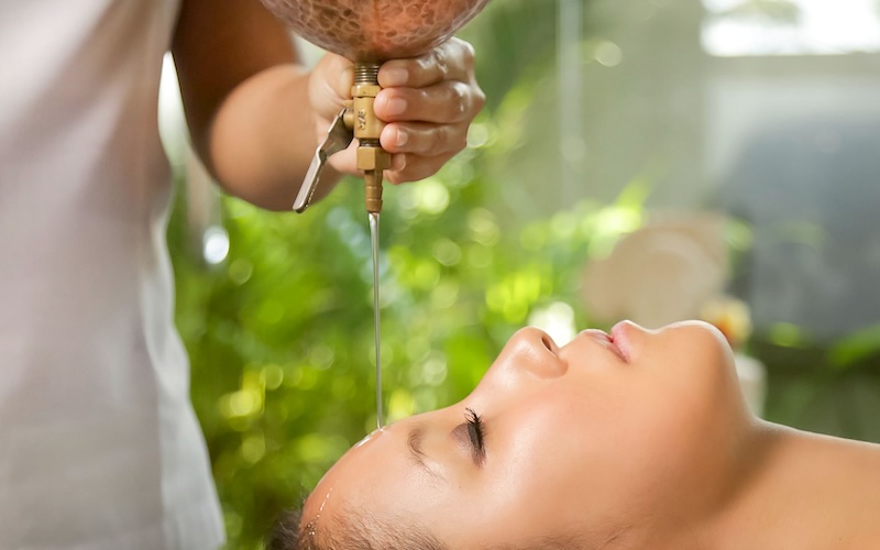 バリ島で受けるシロダーラトリートメント スパ・アイル・バリ