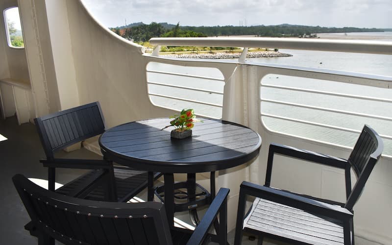 ドゥロス・フォス・ザ・シップホテルのキャビン・バルコニー（海を望むテラス席）
