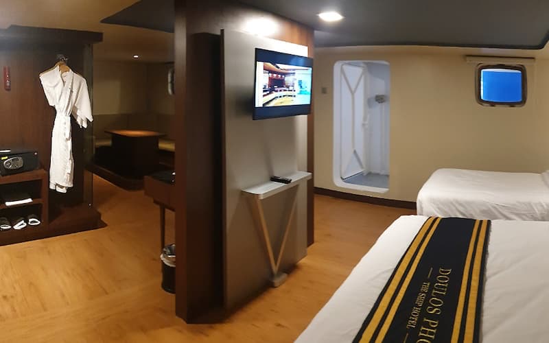 ドゥロス・フォス・ザ・シップホテルのファミリー・ツインルーム（2ベッド仕様）