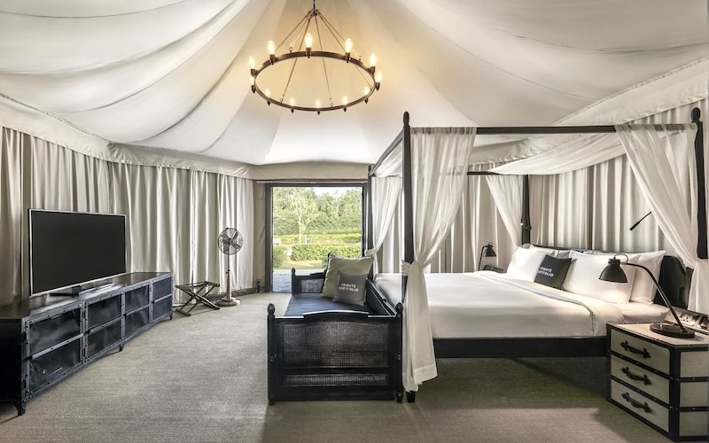 ナトラ・ビンタンのデラックステント寝室