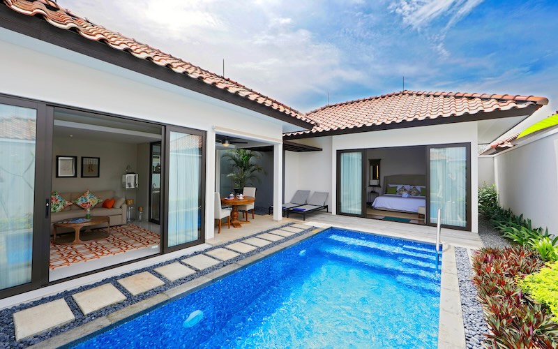 パンタイ・インダー・ラゴイ・ビンタンのプライベートプールヴィラ